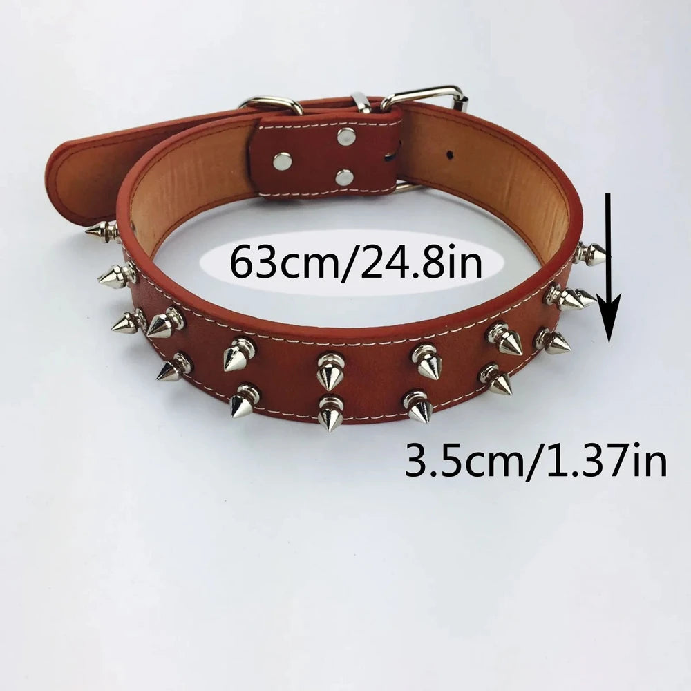 Collar de cuero con pinchos para perros.