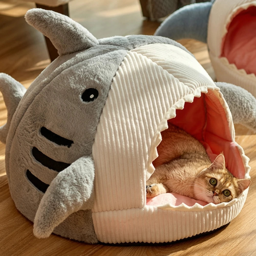 Cama con forma de tiburón para Gatos