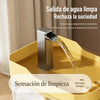 Fuente automática con diseño elegante. Fuente de plástico resistente
